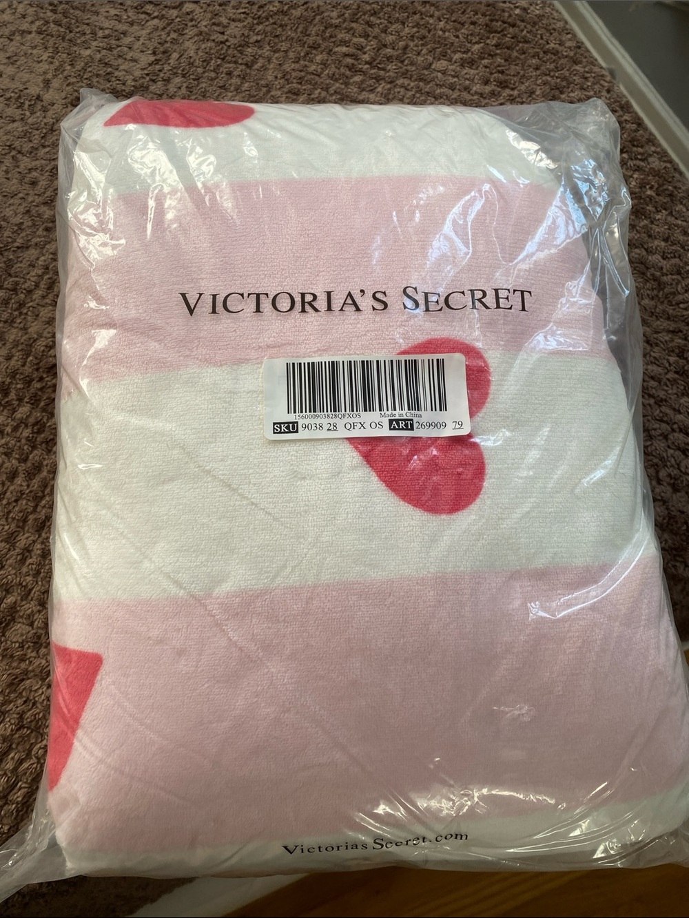Victoria's Secret Pink & White Heart Plush Throw